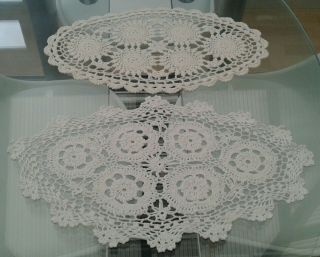 2 Vintage White And Ivory Hand Crocheted Cotton Large Doilies / Table Mats
