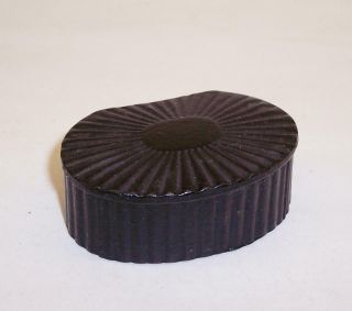 Antique / Vintage Black Papier Mache Snuff Box Ribbed Sun Burst Design