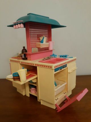 Vintage 1984 Mattel Barbie Dream Kitchen And Some Accessories