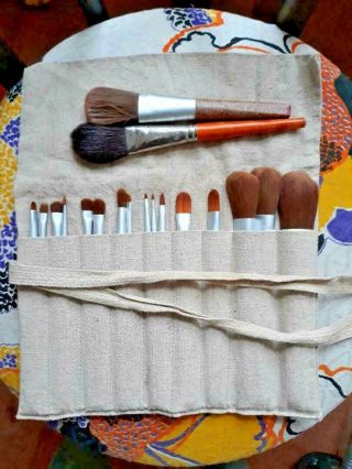Rare Set Of 18 Aveda Flax Handle Make Up Brushes With Hemp Bag Holder