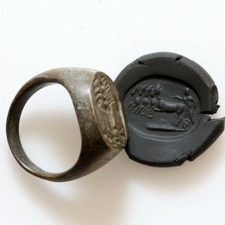 Very Rare Roman Republic Silver Plating Seal Ring Circa 100 - 50 Bc