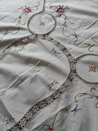 Vintage Hand Embroidered Linen Tablecloth=beautiful Trailing Flowers Large Size