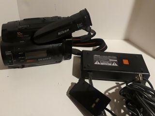Nikon Vn - 550 Action 8 Camcorder Rare Find With Charger Adapter,