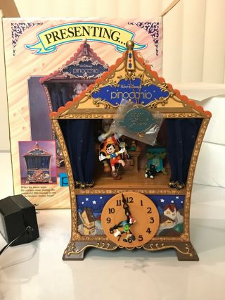 Rare Enesco Disney Pinocchio Illuminated Musical Clock Figurine
