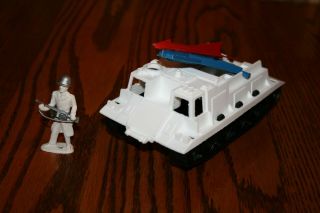 Rare Vintage Mpc Space And Army Battlefront White Missile - Launching Tank 2 Marx