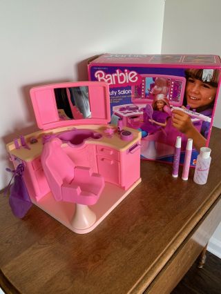 Vintage 1983 Barbie Beauty Salon 4839