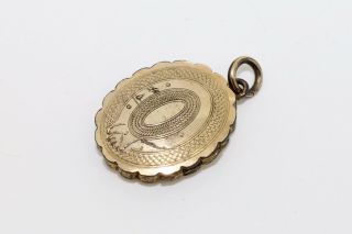 A Pretty Antique Victorian Gold Plated Locket Pendant 15520