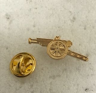 Arsenal Supporter Enamel Badge Very Rare - Medium Gold Gun / Cannon Design Smart