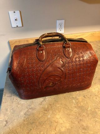 Vintage Leather Dr Bag