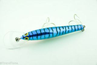 Vintage Bagley DB06 Minnow Antique Fishing Lure in Blue on Silver Flash ET25 3