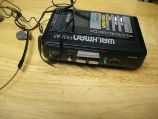 Sony Walkman Radio Cassette Player Wm - Af61 With Sony Headphones Rare