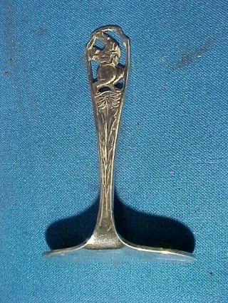 Early 20thc Sterling Silver Baby Pusher W Cut Out Rabbit Design