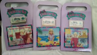 Vintage Set Of 5 Pamela Worlds Of Wonder Living Doll Voice Cards & Sticker Book