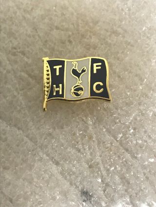 Tottenham Spurs Supporter Enamel Badge - Very Rare Flag Design From 2000’s