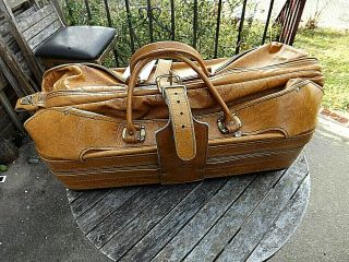 Rare Vintage Burton Custom Made Kangaroo Leather Satchel Duffel Golf Gym Bag