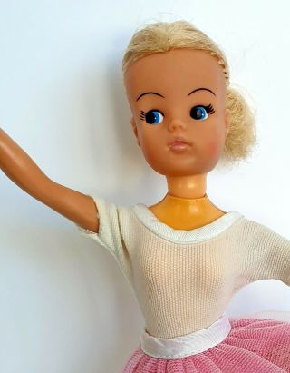 Vintage Pedigree Sindy Doll 1980 - Blonde Active Ballerina Pink Ballet Tutu 2