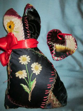 Crazy Quilt Cat With Lovely Embroidered Daisies About 10 " Long.