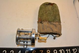 Old Early Wls Sears Roebuck Bait Casting Reel In The Pouch Lure Rod Z