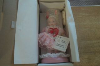 Marie Osmond Fine Porcelain Doll " Some Bunny Loves You " Lmt.  Edition 2395/2500
