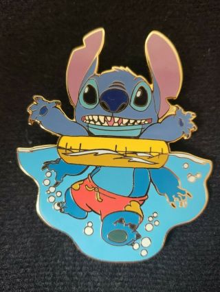 Rare Authentic Disney Pin Le 100 - Stitch Sports (swimming)