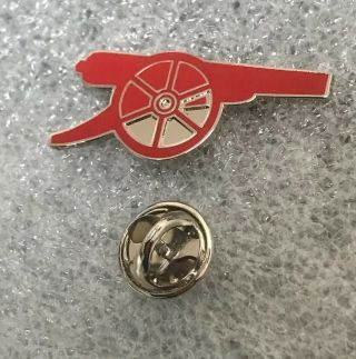 Arsenal Supporter Enamel Badge Very Rare - Red Cannon Smart Large Design