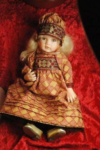 8 In Porcelain Pauline Paulinettes “ Katia “ Doll 8 Inches W/ Stand