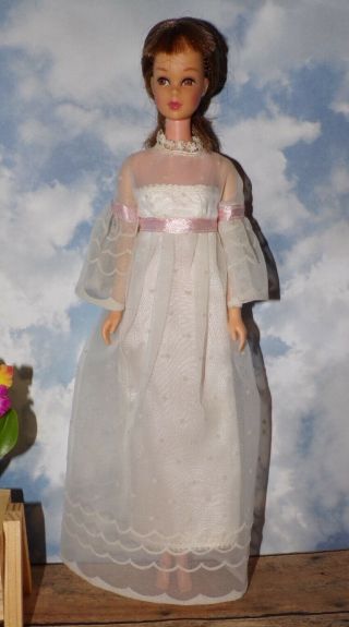 Vintage Barbie Francie Casey 1244 Wedding Whirl White Gown Dress Near