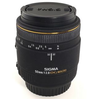 Sigma 50mm F/2.  8 Ex Dg Macro Lens For Canon - Rarely Use,  In