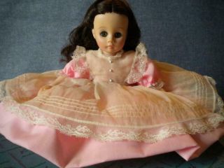 Vintage Madame Alexander Doll From 1976 - - Beth