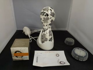 Clarisonic Plus Face Body Sonic Cleansing Gently Rare Black/white Floral