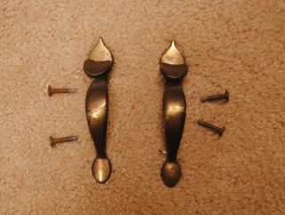 2 Two Vintage Brass Bronze Craftsman Cabinet Door Pulls Knobs Handle Thumb Latch