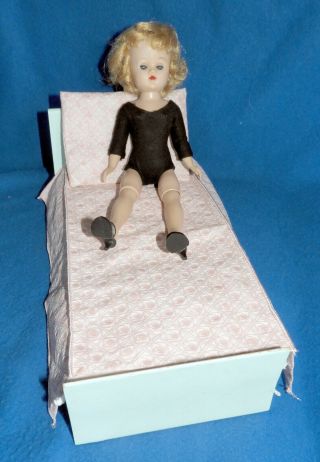 Vintage Vogue Jill Doll And Bed
