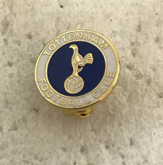 Tottenham Spurs Supporter Enamel Badge - Very Rare - Smart Crest Round Design