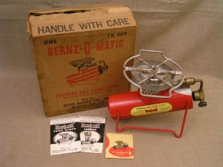 Vintage Bernz - O - Matic Usa Propane Gas Camp Cook Stove W/ Box & Paperwork -