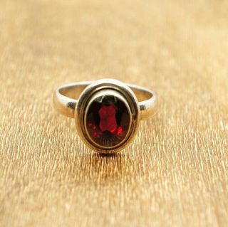 Vintage.  925 Sterling Silver Ring With Red Stone Garnet Size 7