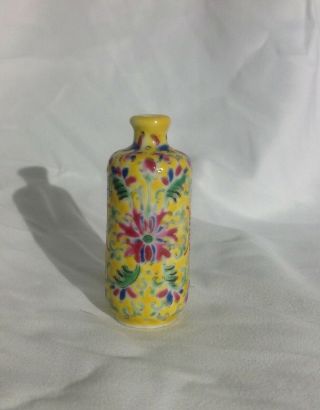 Rare Antique Republic Period Chinese Famille Rose Porcelain Snuff Bottle Mark