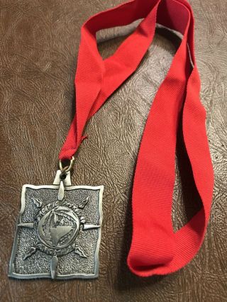 Rare 2001 Pacific Shoreline Half Marathon Finisher Medal Runner