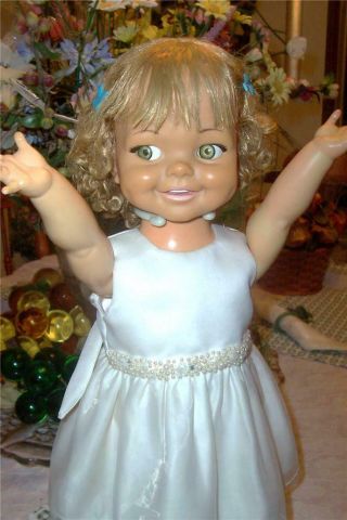 Collectable Vintage 1966 - Ideal Giggles Doll - Origional - Flirty Eyes