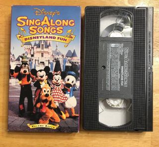 Disneys Sing Along Songs - Disneyland Fun: Its A Small World (vhs,  1993) Rare