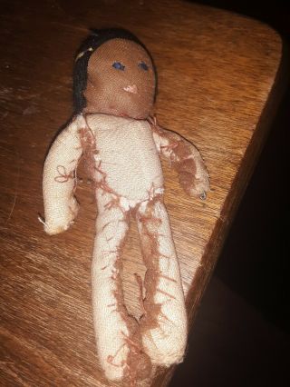 Native American Primitive Doll 3.  5 Inches Vintage