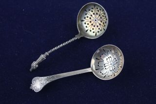 2 X Antique Hallmarked.  925 Sterling Silver Sugar Sifter Spoons (36g)