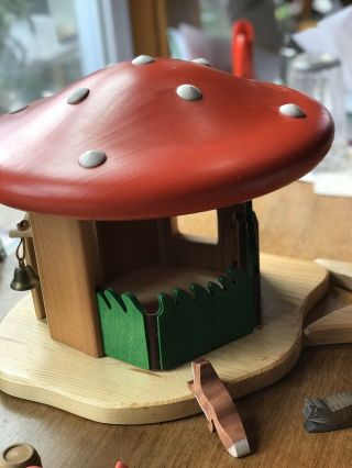 Rare Kinderkram Snow Whites Mushroom House