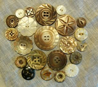 22 Antique Vintage Carved Mother Of Pearl Shell Buttons 1/2 " To 1 3/8 "