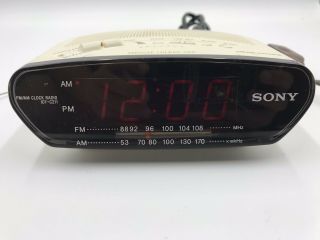 Sony Dream Machine Icf - C211 Fm/am Alarm Clock Radio White Digital Snooze Vintage