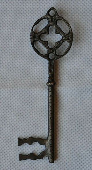 Antiques Very Old Key Of The Old Church Handmade Of Bronze
