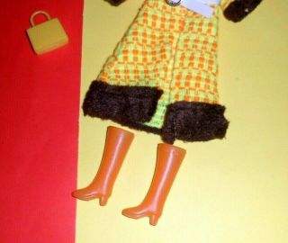 YELLOW COAT CLONE BARBIE SHILLMAN Sindy Maddie Set Mod OUTFIT 1970 ' s clothes 3