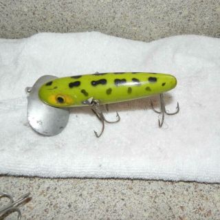 02050 Vintage Fred Arbogast ? Jitterbug Green with spots Frog Fishing Lure Old 2