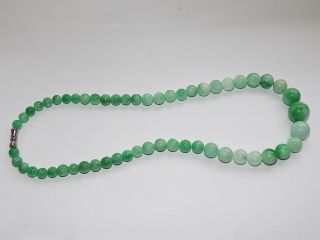 Chinese Hand Carved Pale Green Jade Small Graduated Bead Necklace 41.  6 Gm