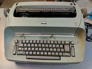 Ibm Selectric Typewriter Model 72 Rare Green Color,  Powers On Ready