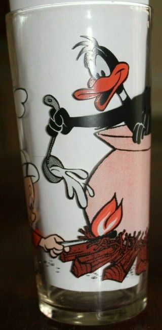 Rare 1976 Pepsi Series Porky Pig And Daffy Duck Camp Fire Pot Looney Tunes Glass
